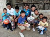 Guatemala Solidaria: Tarde Infantil Aldea Nuevo Sunzapote, Rio Hondo, Zacapa