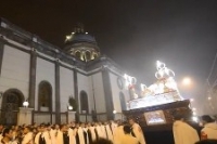 Rezo a la Consagrada Imagen del Señor Sepultado del Templo la Recolección a su paso por el Santuario de Nuestra Señora de Guadalupe