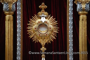 Solemne Procesión en la Festividad de Corpus Christi de Santa Catarina Pinula